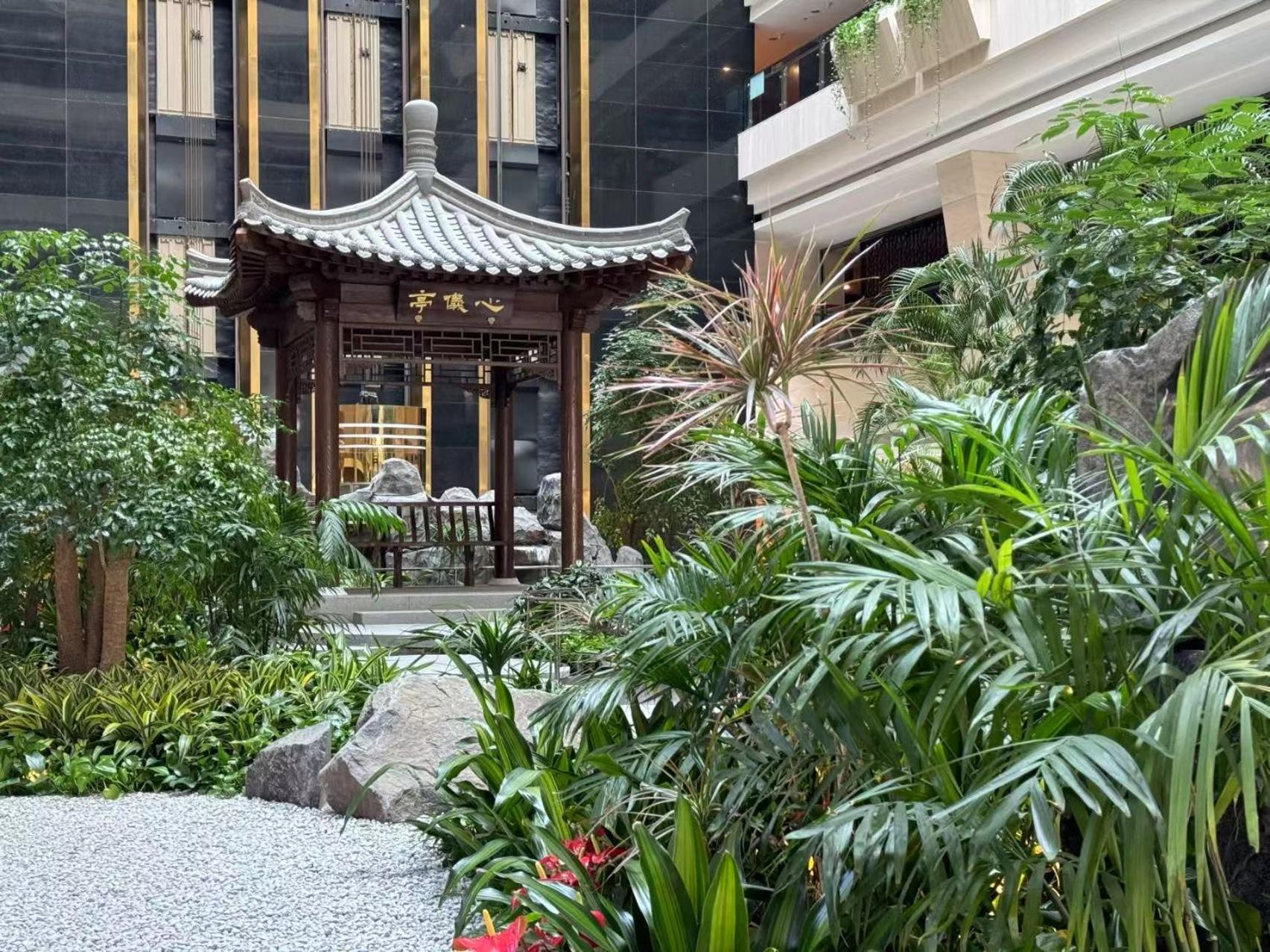 Beijing Jingyi Hotel Exterior photo