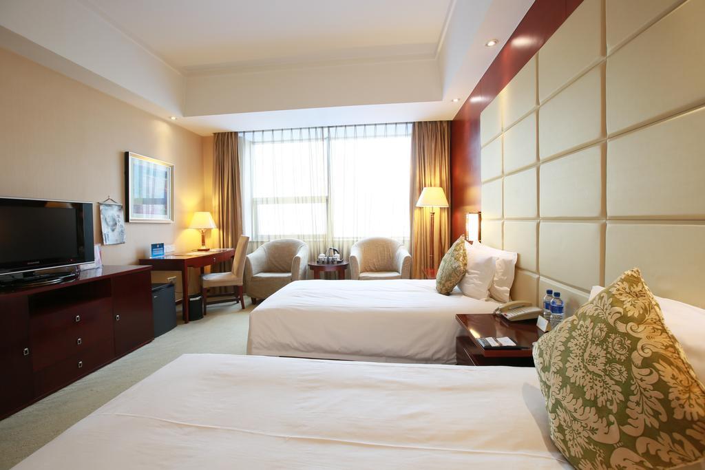 Beijing Jingyi Hotel Exterior photo