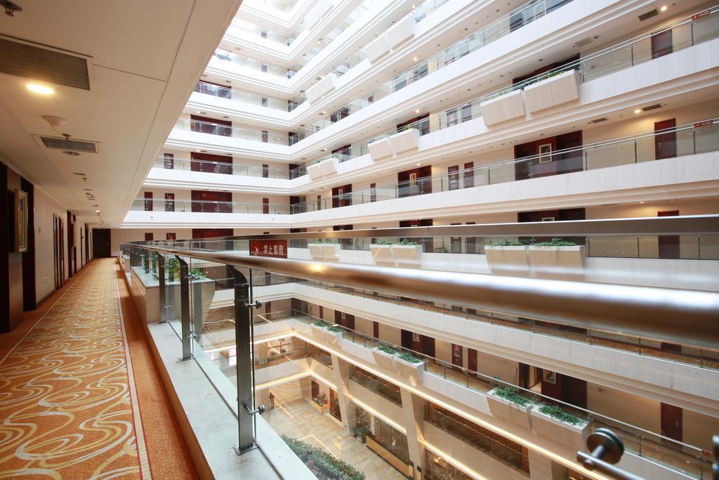 Beijing Jingyi Hotel Exterior photo